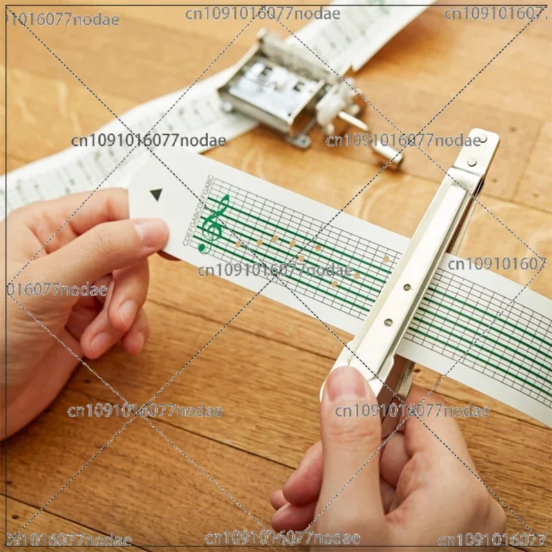 Kik مخصص المسارات كرنك اليد صندوق الموسيقى الميكانيكية DIY ريترو تصميم قوس قزح صندوق الموسيقى