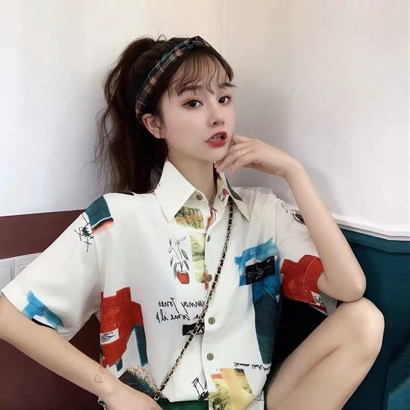 

Женская летняя рубашка 2026 года в винтажном корейском стиле с коротким рукавом, уникальный нишевый дизайн, свободный крой, стильная, модная, новинка
