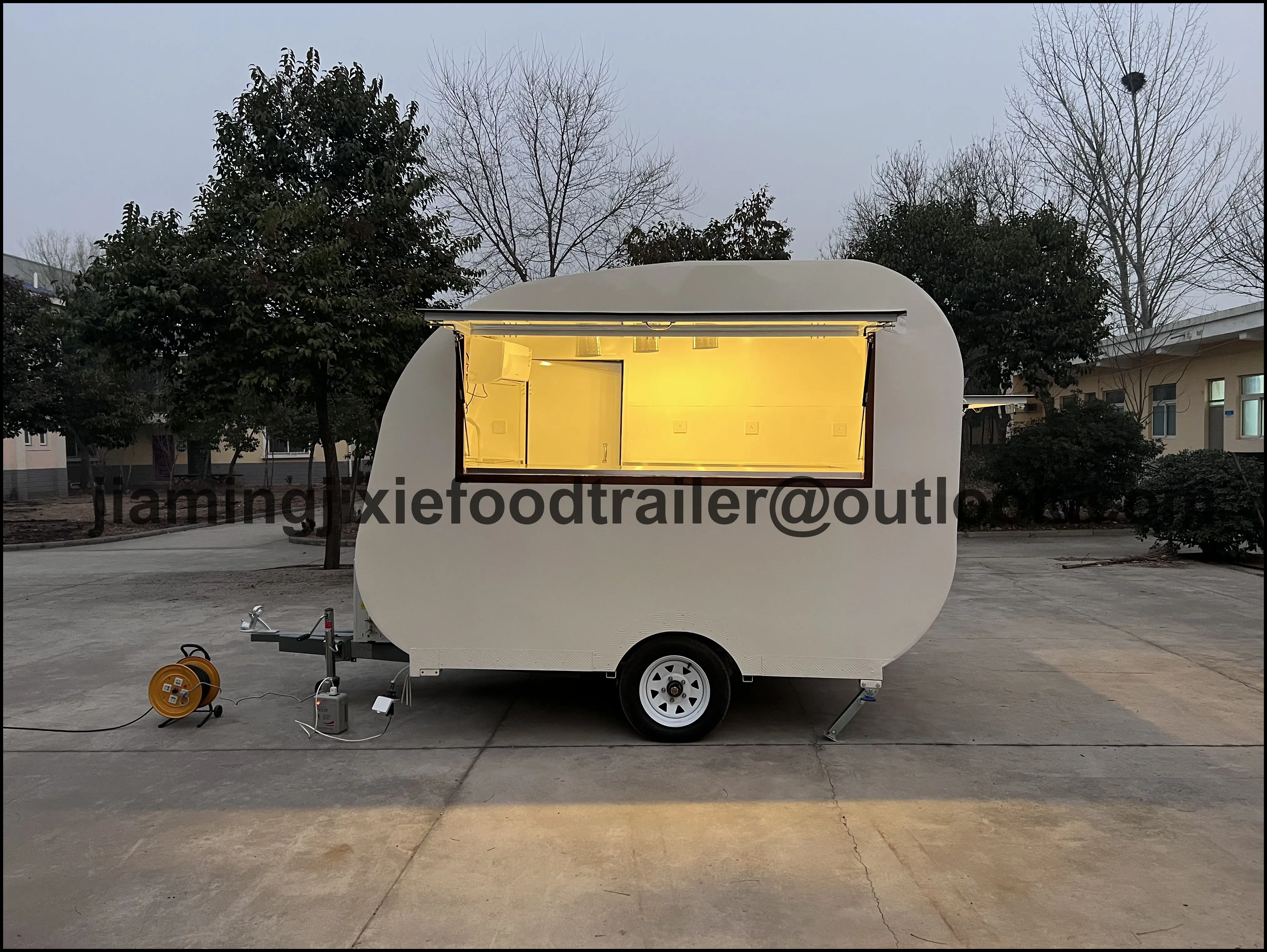 

Mobile Kitchen Truck Fast Food Trailer Ice Cream Hot Dog Mexican Taco Coffee Cart Restaurant Food Truck with Full Kitchen