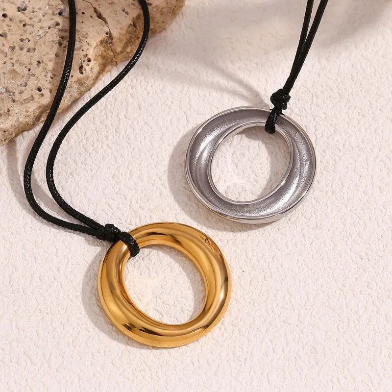 Modern Jewelry European and American Design Metal Circle Pendant Necklace For Women 2024 Trend New Simply Style Accessories