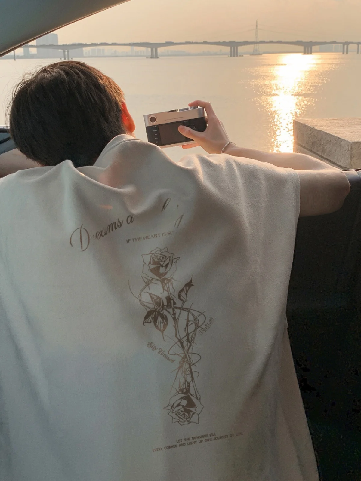 

Мужской замшевый жилет American Sle: модный летний жилет с замшевыми накладками на плечах, свободный крой, дышащий, влагоотводящий.