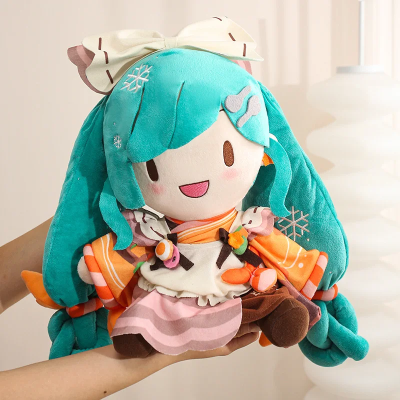 初音ミクのふふぬいぐるみは、誕生日プレゼントに最適です。かわいいミクのふふぬいぐるみは、ガールフレンドへのプレゼントにぴったりです。