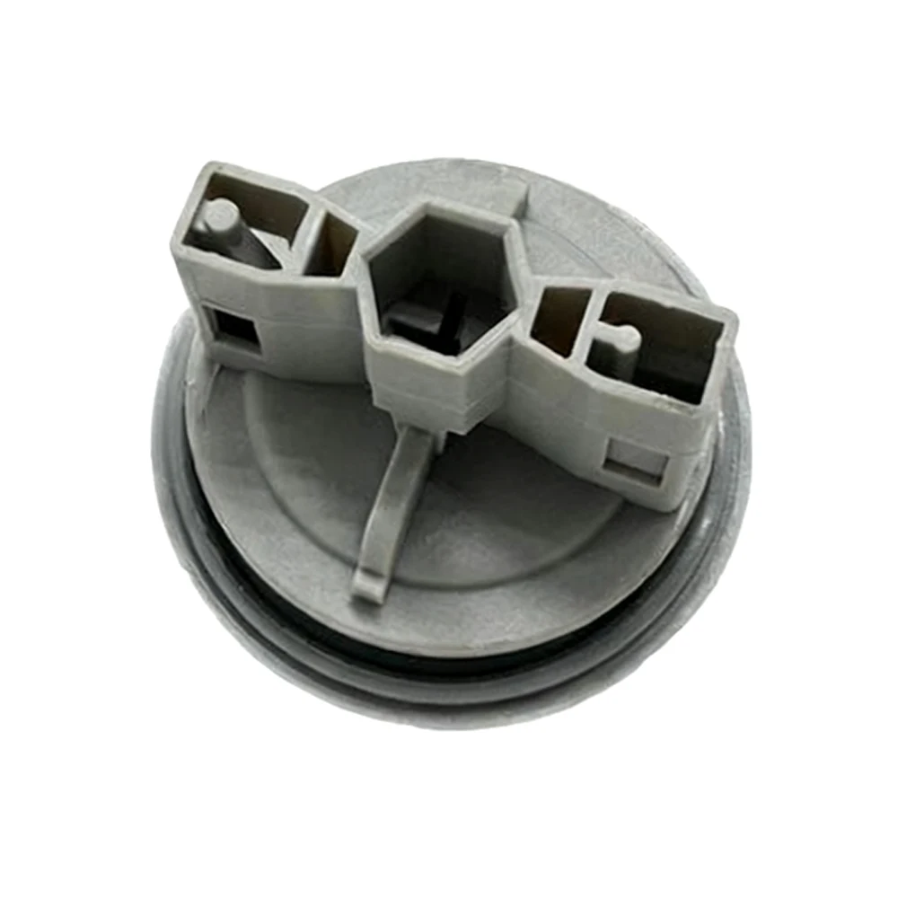 1Pc 13377773 Car Light Lamp Holder for Astra J 3 Door GTC 2010 for Zafira C Tourer 2012-2016 Bulb Base Socket Lamp Holder Parts