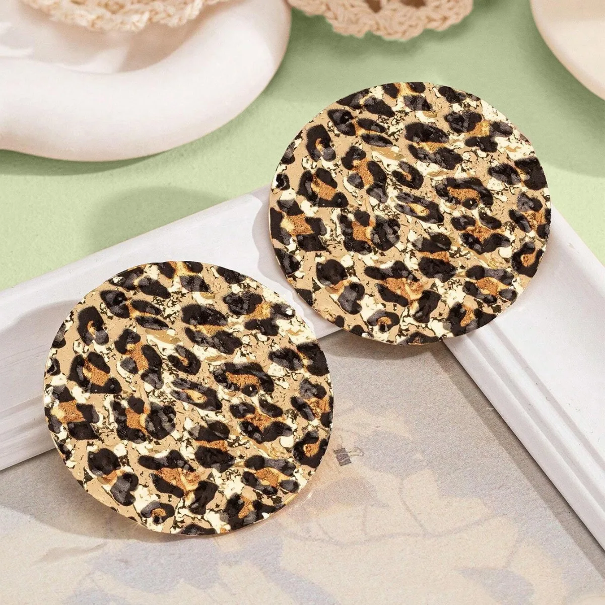 Stud Earrings for Women Geometric Retro Leopard Print Beating Surface Ear Accessories Large Round Fashion Jewelry AE167