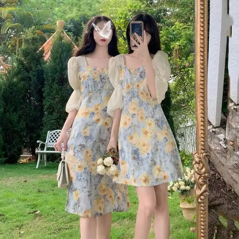 

Summer 2023 New Sweet Floral Dress Son Boudoir Short Sleeve Temperament Lady in The Long Waist Collection Slimming Ladylike