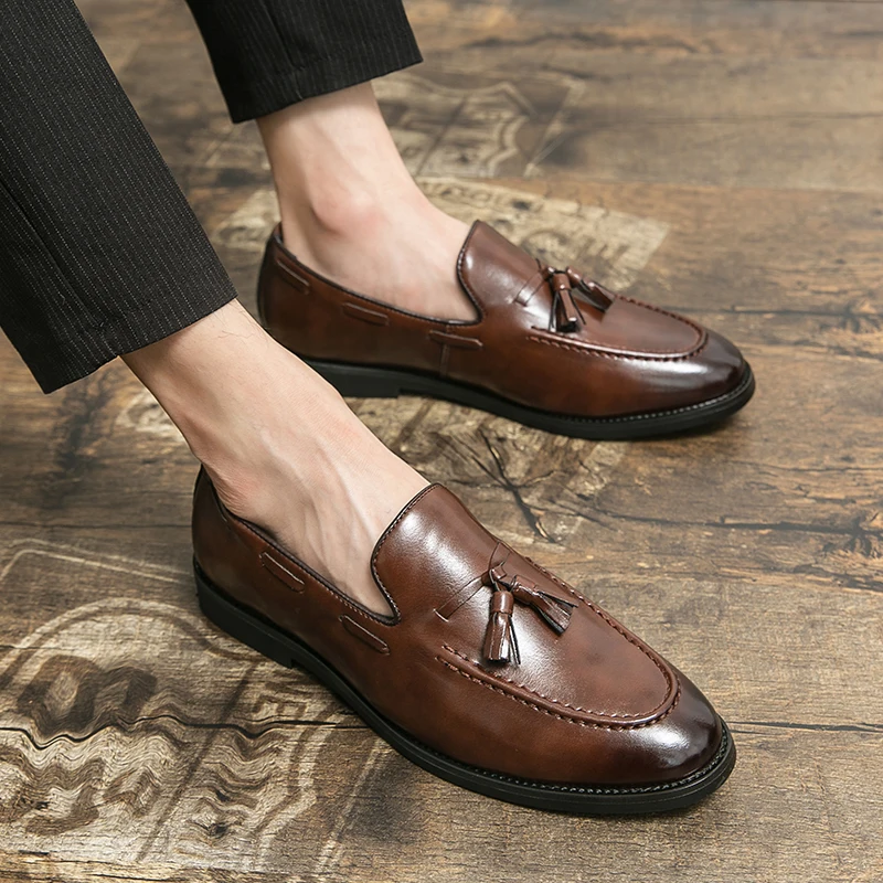 Fashion Male Comfortable Autumn Leather Shoes Men Lazy Tassel Dress Shoes Classic Men\'s Casual Loafers Driving Shoes Moccasin