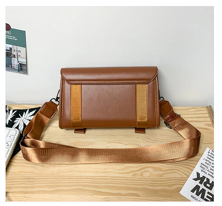 Crossbody Bag for Men and Women, New Niche Design, Casual Trendy Brand, Shoulder Bag, Versatile and Fashionable Small Square Bag