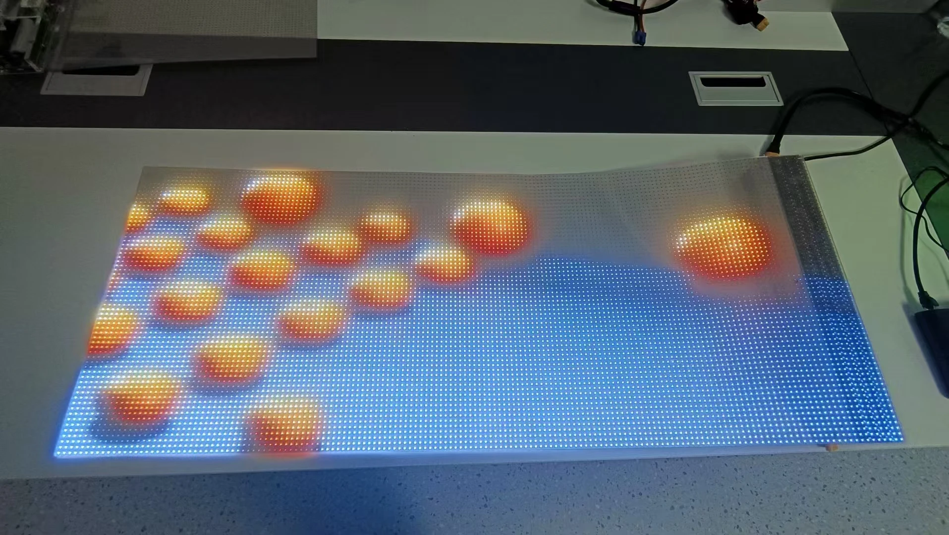 P6 Transparenter LED-Folienbildschirm, Dünnschicht-Display, flexible LED-Folie, Videowandbildschirm