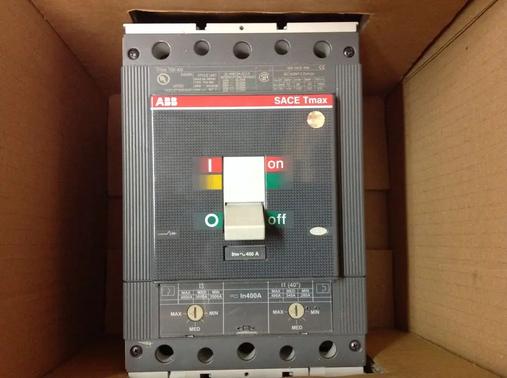 ABB New Original Tmax Molded Case Circuit Breaker T5L400 PR221DS-LSI R400 FF