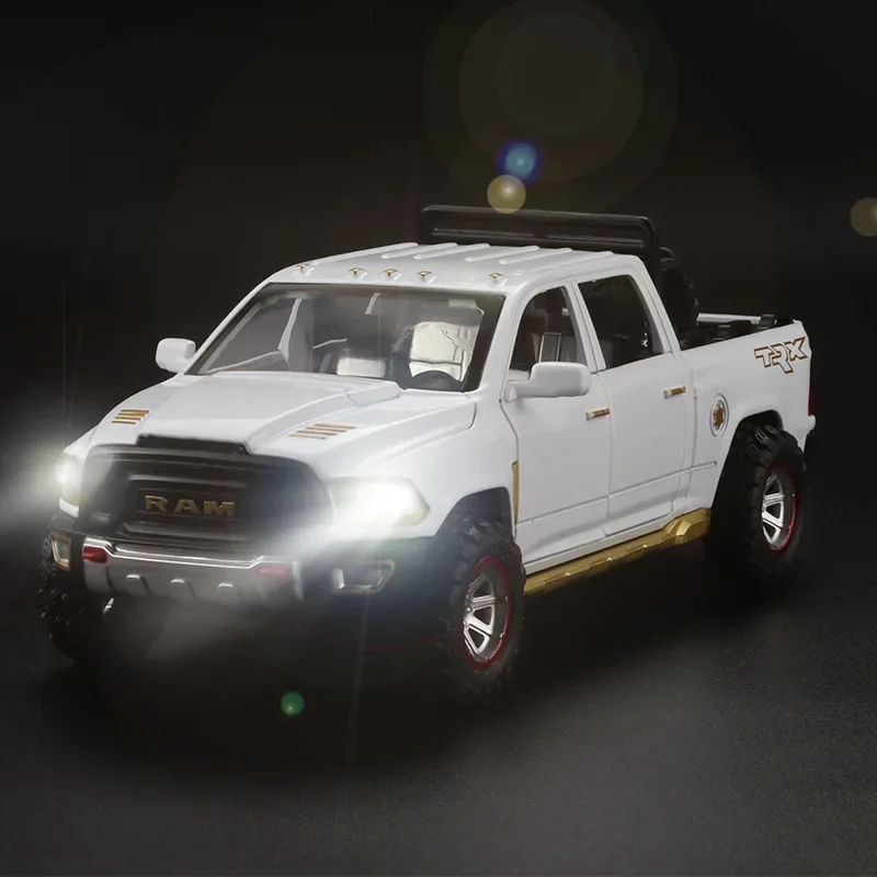 1:32 Dodge Ram TRX Pickup Alloy Car Model Diecasts Toy Off-road car Model Sound and Light Simulation Childrens Toy Gift E103