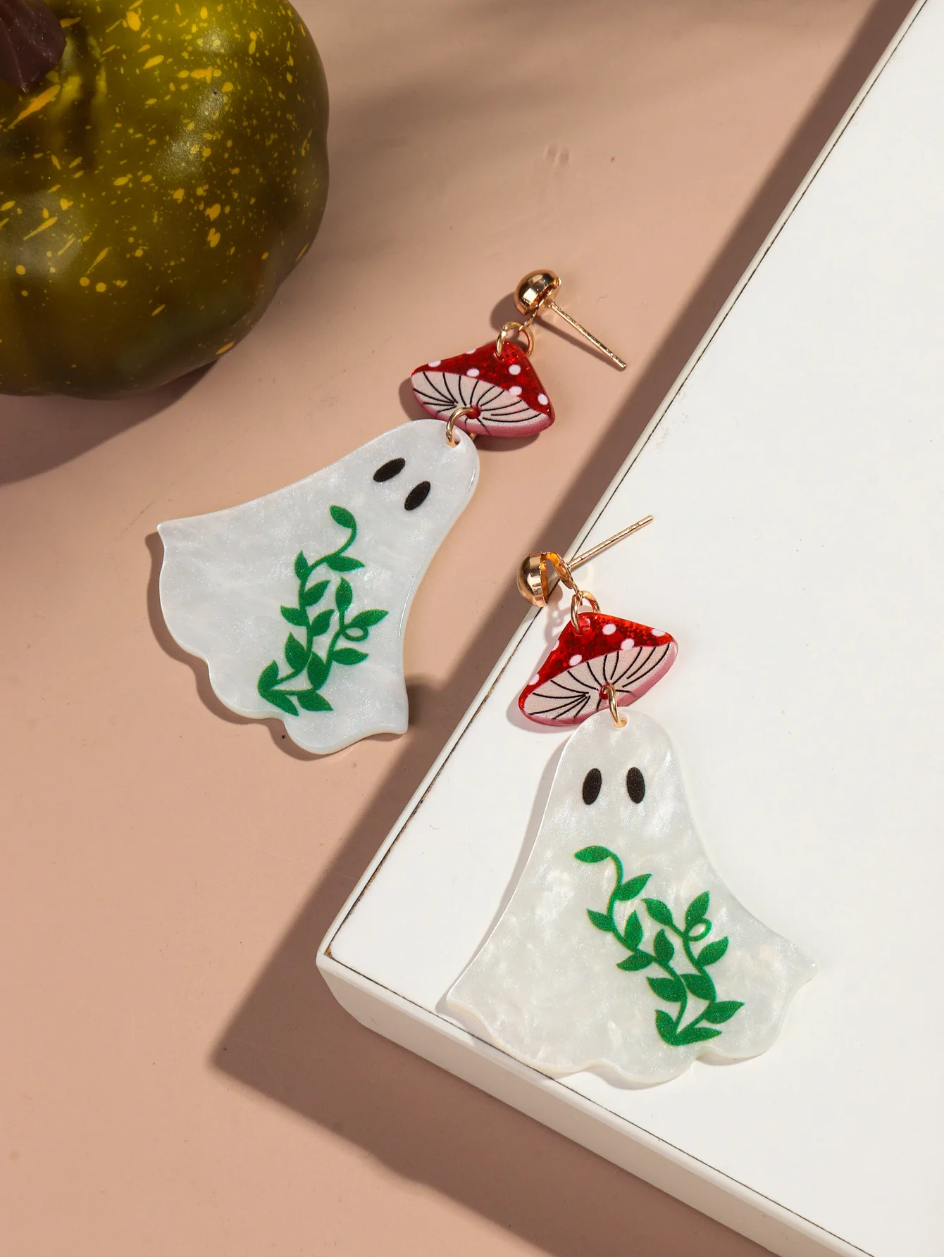 Halloween Cute Mushroom Ghost Acrylic Earrings for Women New Lovely Cartoon Spooky Green Leaves Drop Earring Party Jewelry Gifts