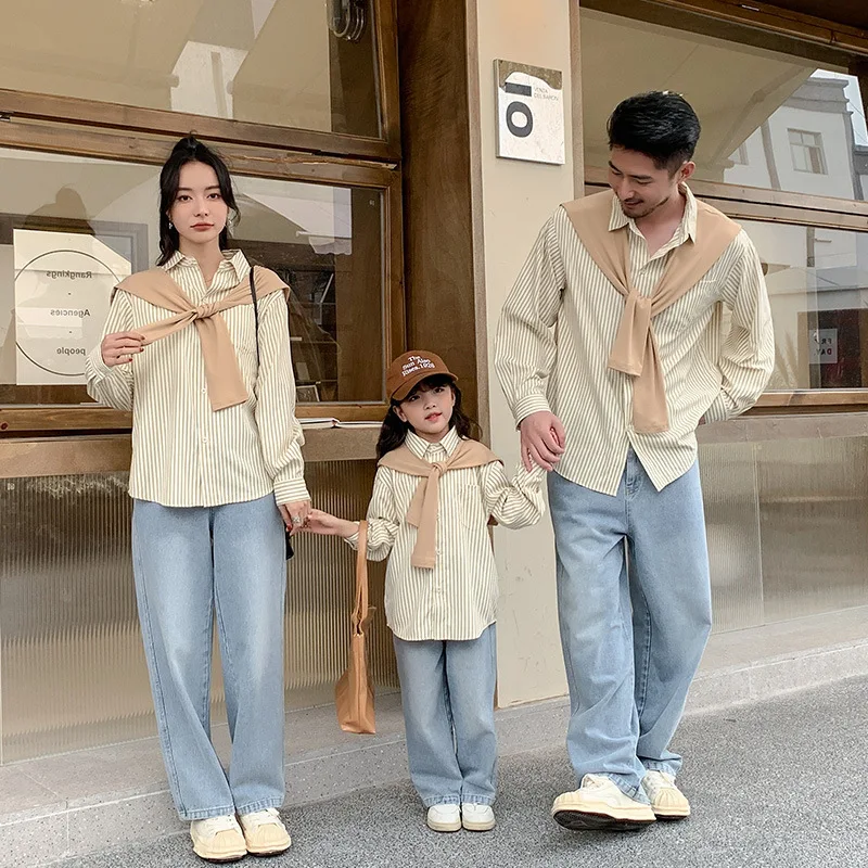 Fashion Family Matching Clothes 2023 New Mom Dad And Children Denim Pants Women Baby Girl Boy Jeans Mother Daughter Son Pants