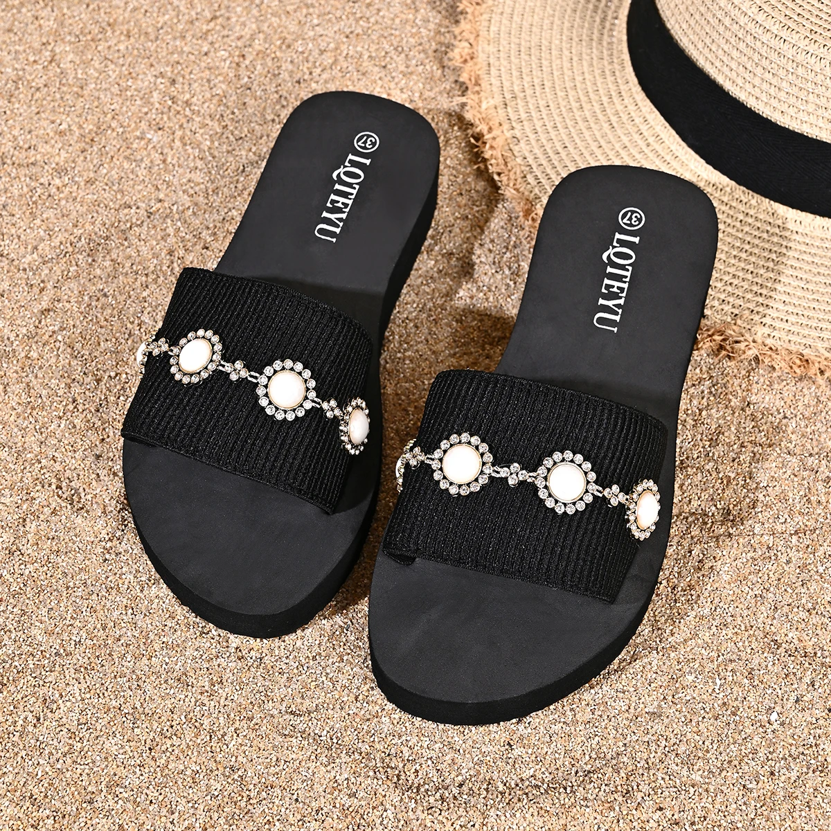 Vertical Striped Beaded Diamond-Decorated Woven Strap Slip-On Sandals, Soft Sole, Height-Increasing, Wear-Resistant, Versatile for Outdoor Shopping, Women's Sandals