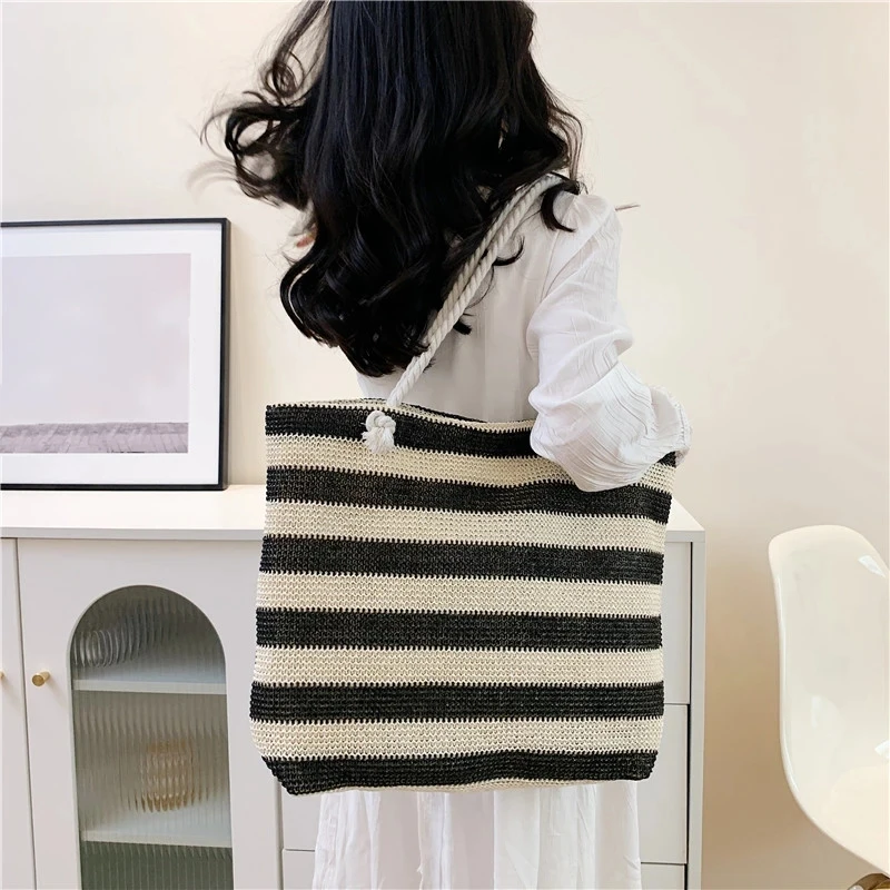 Ladies Summer Daily Bag Straw Shoulder Bag Trendy Color Contrast Beach Handbag Women Large Capacity Simple Shoulder Bag