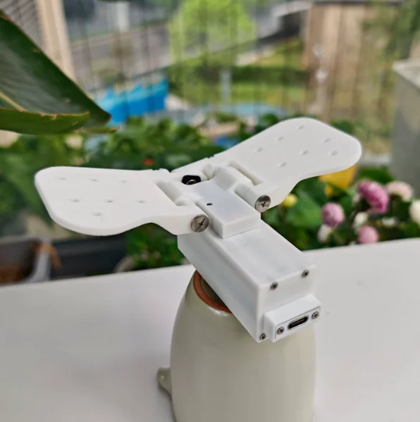 Automatic Opener 1kg Remote-Controlled Electric Large Winged Butterfly Device with Flapping Wings