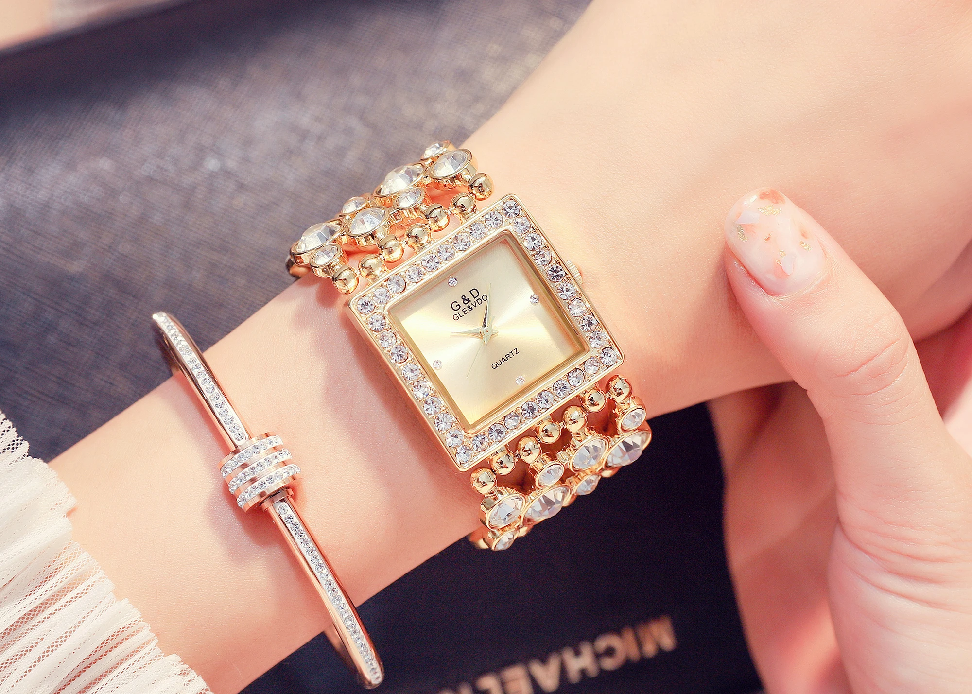 G&D Luxury Rhinestone Watches for Women\'s Creative Zinc Alloy Diamond Dial with Chronograph Clock FeMale Casual Wristwatches