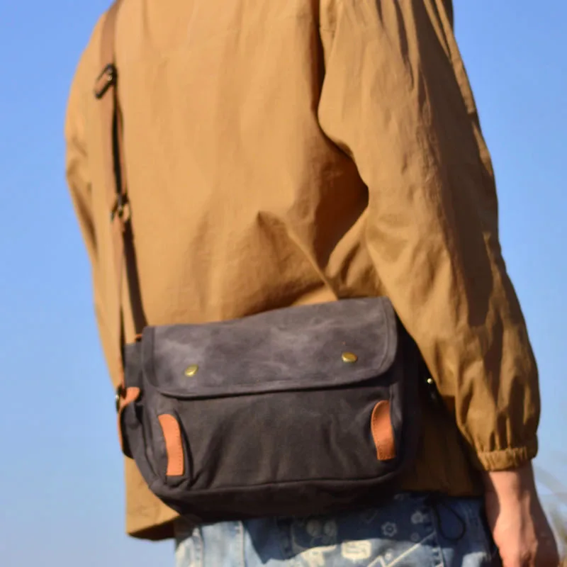 AETOO Retro waxed canvas men's crossbody bag style casual men's bag messenger bag Youth travel trend shoulder bag