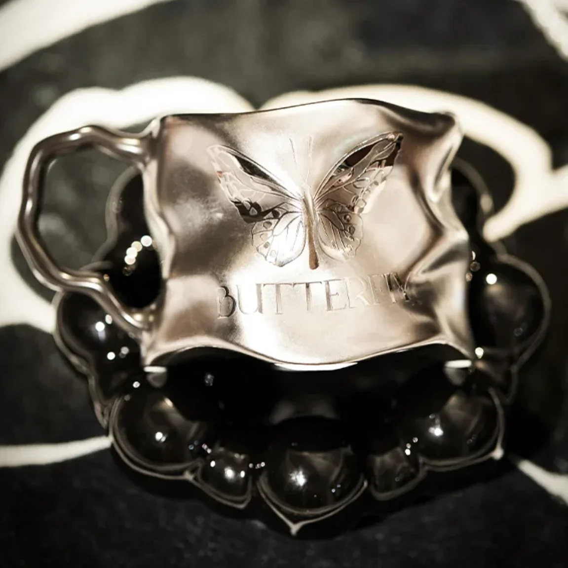 Ceramic Butterfly Mug Relief Titanium-plated Coffee Cups Milk Mugs with Handle Butterfly High Quaity Household Water Cup