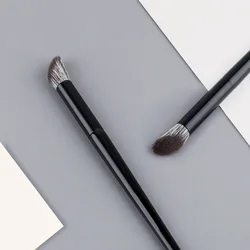 Makeup Brush Accessories Pinky Concealer Brush Fingertip Slant-tip Nose Shadow Brush Face Contouring Shading Black Detail Brush