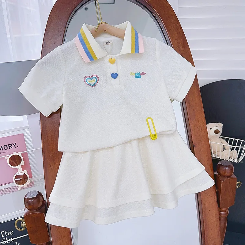 

Children's Academy Style Summer Outfit for Girls with Color Block DesignPOLOHeart Pattern Short Sleeve and Skirt Two-Piece Set