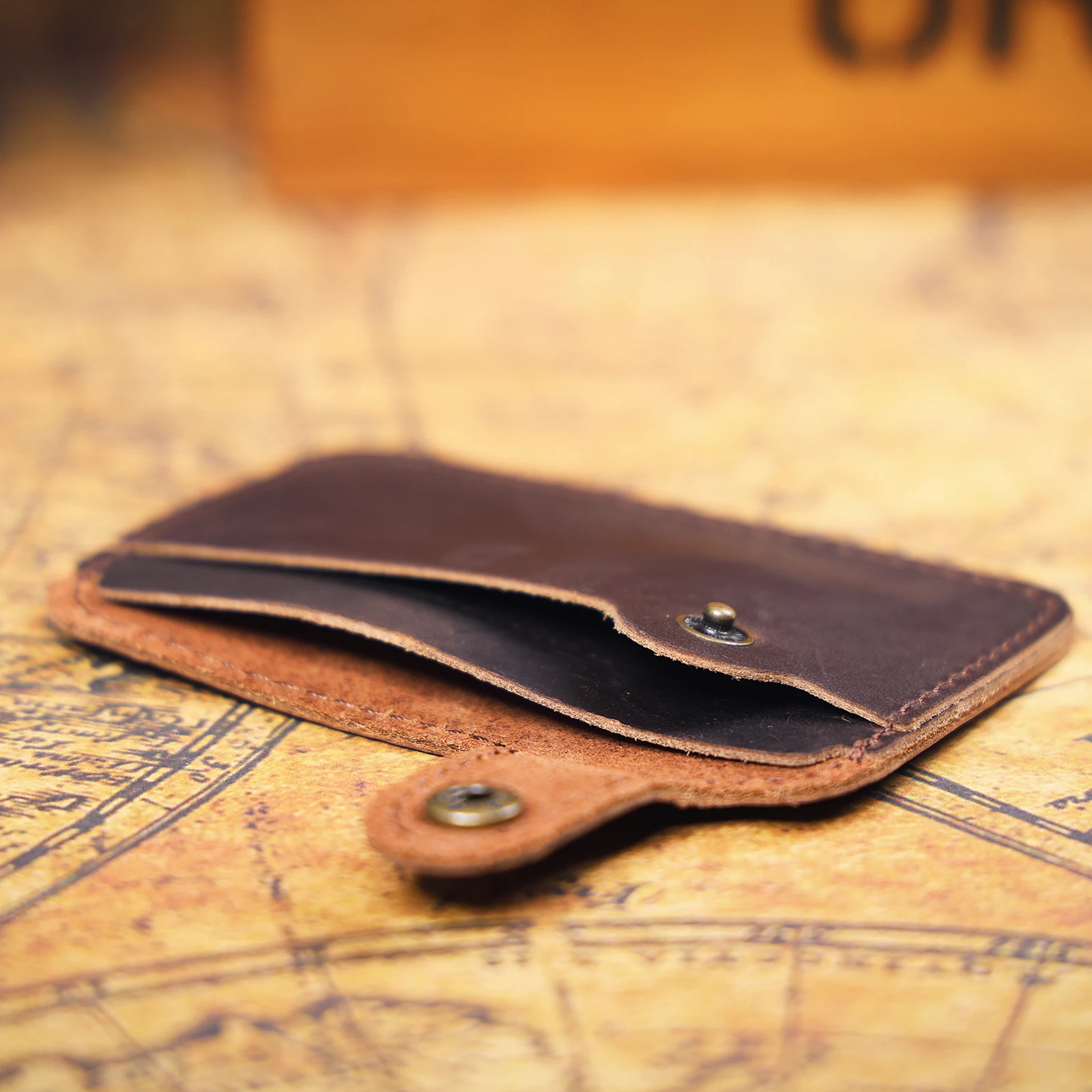 S.WORKER Vintage-Kartenetui aus Vollnarbenleder, Mini-Geldbörse, Retro-Taschenbrieftasche, kleine Tasche für den Alltag – Detail 9