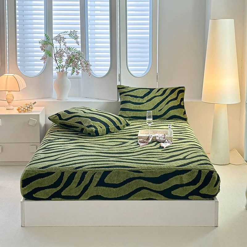 Green Color Fitted Bed Sheet for Winter Flannel Fleece Warm Thick Mattress Protector Single/Queen/King Size Drap Housse 160x200