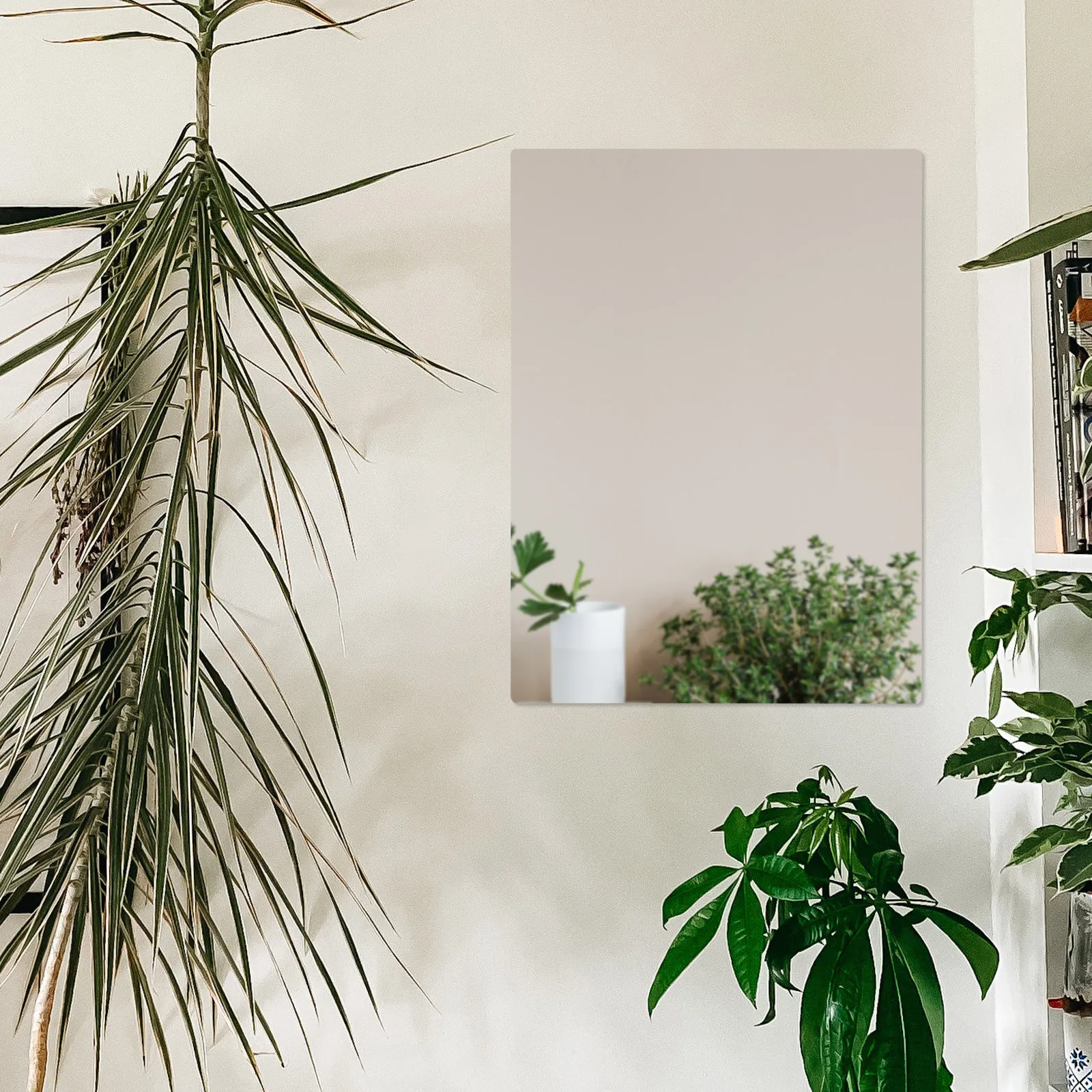 

Self Adhesive Acrylic Mirror Sheet for Home Decor Wall Hanging Makeup Mirror Unbreakable Bathroom Vanity Rounded Corner Clear