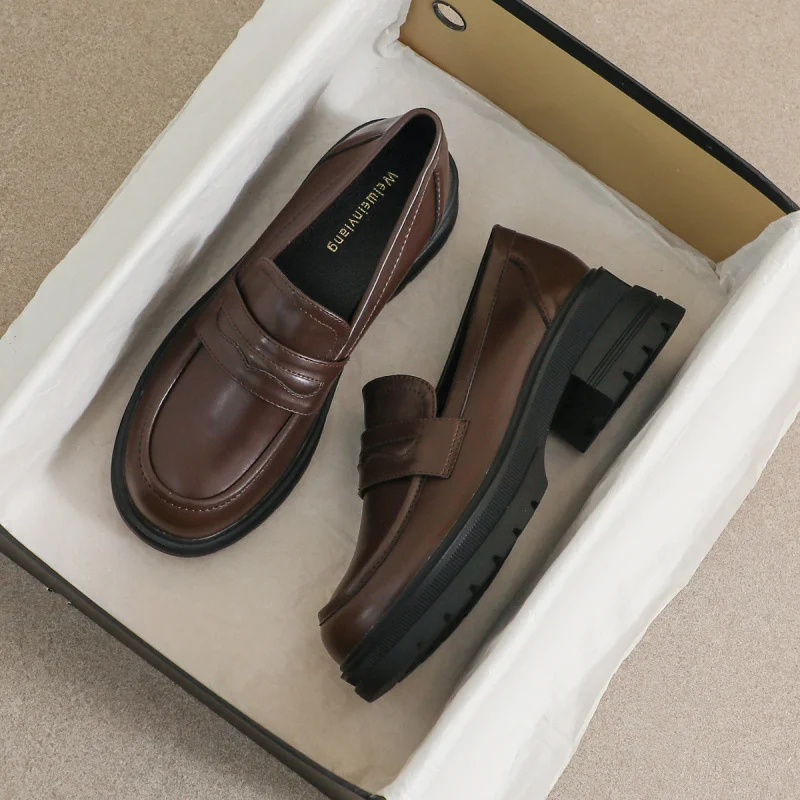 

Women's retro thick-soled shoes in Maillard brown, small leather shoes with chunky heels and soft soles