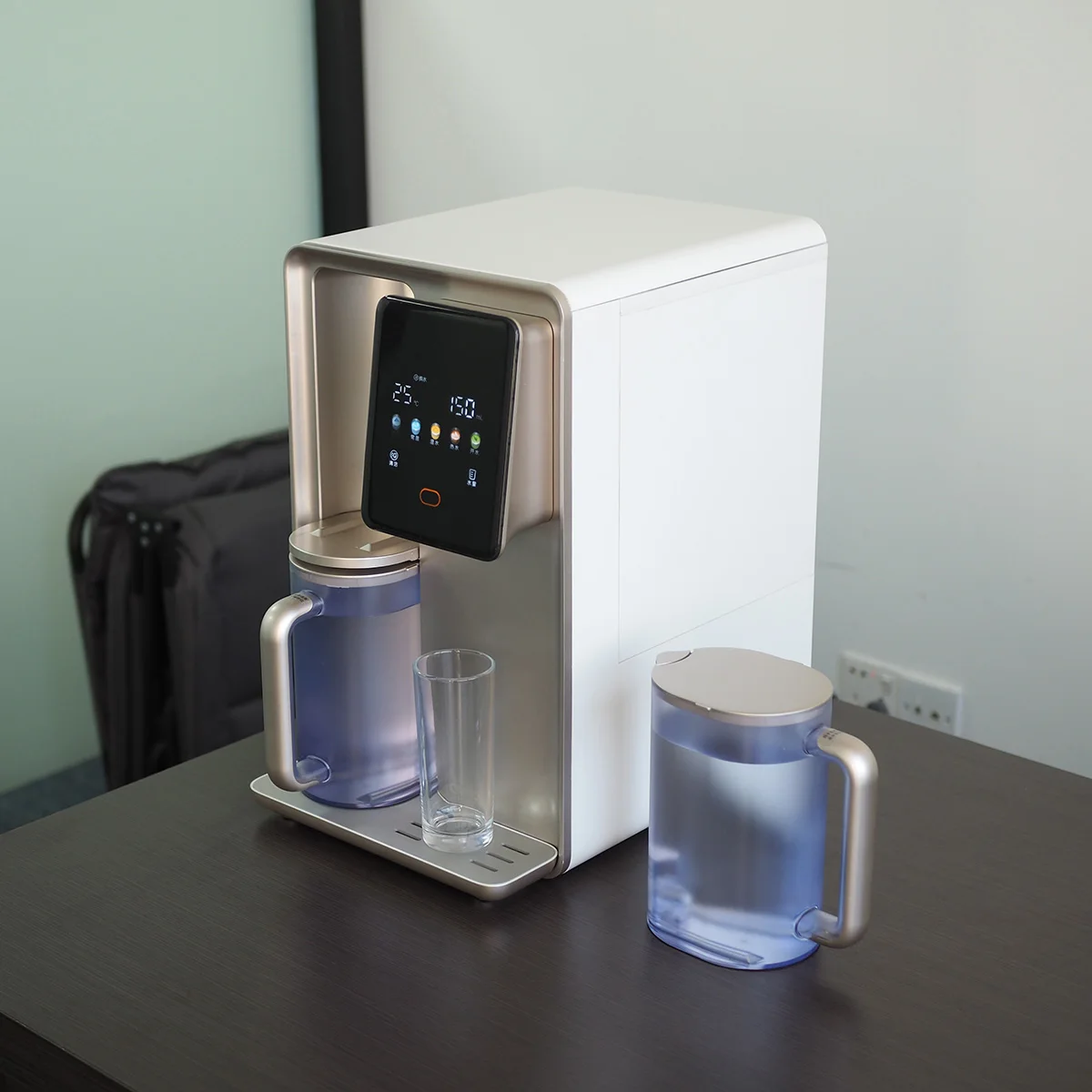 Mini Desktop Direct Tap RO Water Purifier Integrated Cooling Water Dispenser Household Filtration Equipment