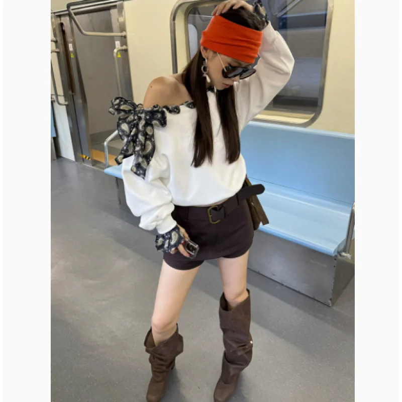 

Сексуальная черная толстовка с асимметричным воротником и бандажными элементами в стиле Y2K, свободная женская одежда в стиле гранж, весна 2026, повседневная винтажная толстовка в стиле Харадзюку