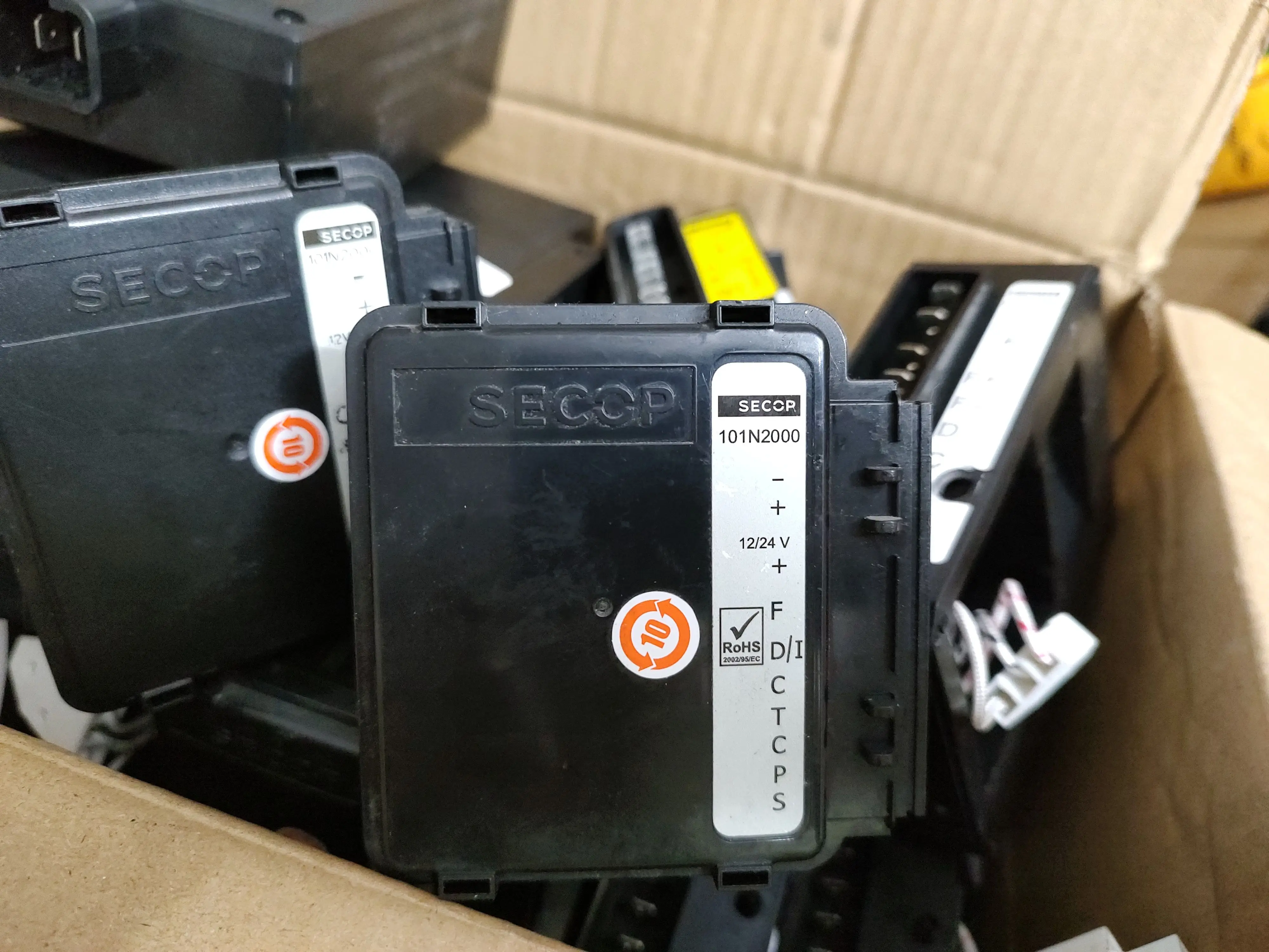 SECOP 101N2030/101N2040/101N2000/101N2002/101N2730Variable frequency drives