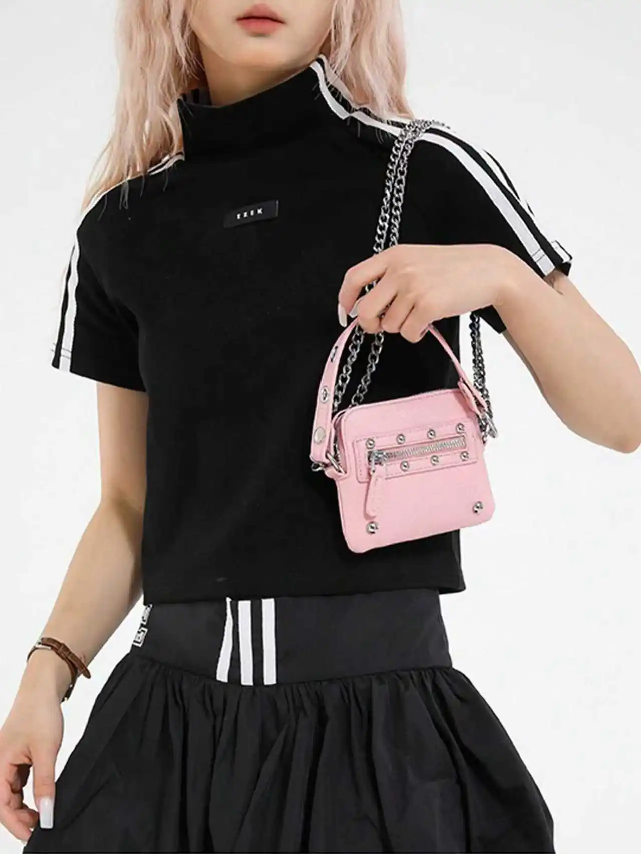 حقيبة نسائية مربعة صغيرة بسلسلة متخصصة جديدة، حقيبة كتف راقية من الحصى، محفظة عملات معدنية محمولة وصغيرة الحجم