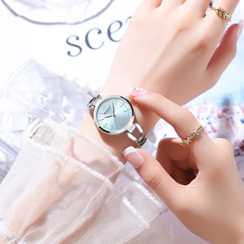 Imagen 2 del producto Reloj de pulsera CURREN de marca de lujo para mujer, resistente al agua, correa de acero inoxidable, esfera elegante y encantadora con diamantes de imitación, reloj para mujer