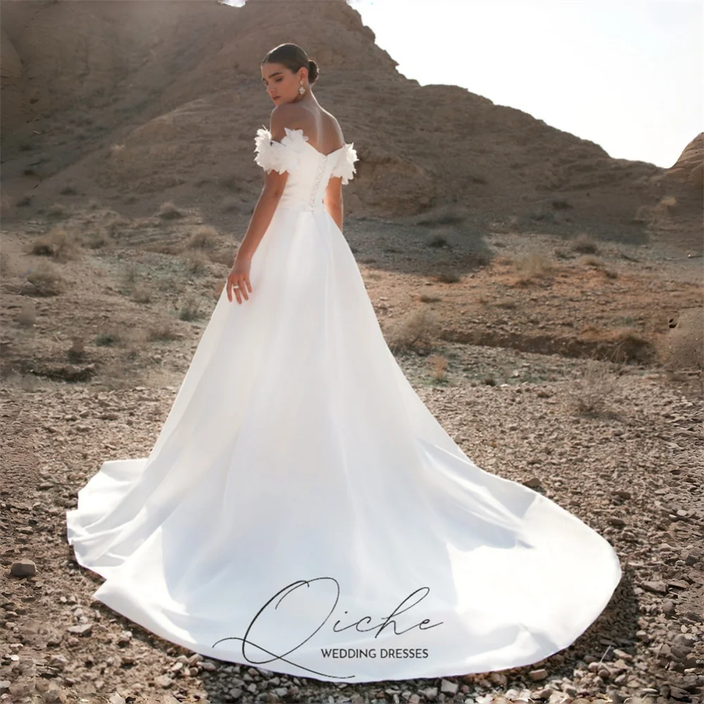 QICHE Moderne Satijn A-lijn Trouwjurken Vrouwen Bloemen Uit De Schouder Hoge Zijsplit Open Rug Vestidos De Noiva Aangepast