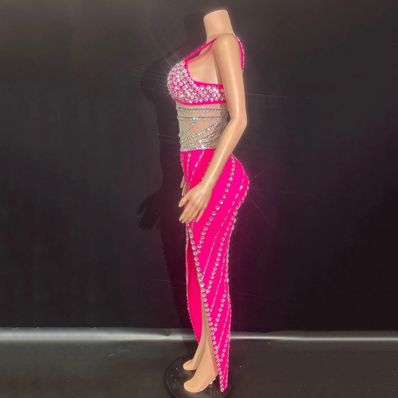 Sukienka z różowymi czerwonymi dżetami na imprezę dla piosenkarki, sukienki wieczorowe, kostium do występów jazzowych, strój sceniczny, na wybieg, XS9616