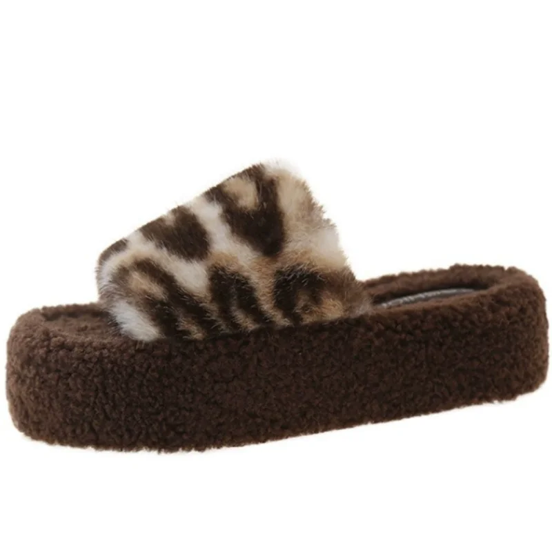 

ZXRYXGS 2025 Autumn Winter Leopard Women's Slippers Fashionable Outerwear Slippers 4cm Thick Sole Home Anti Slip Plush Slippers