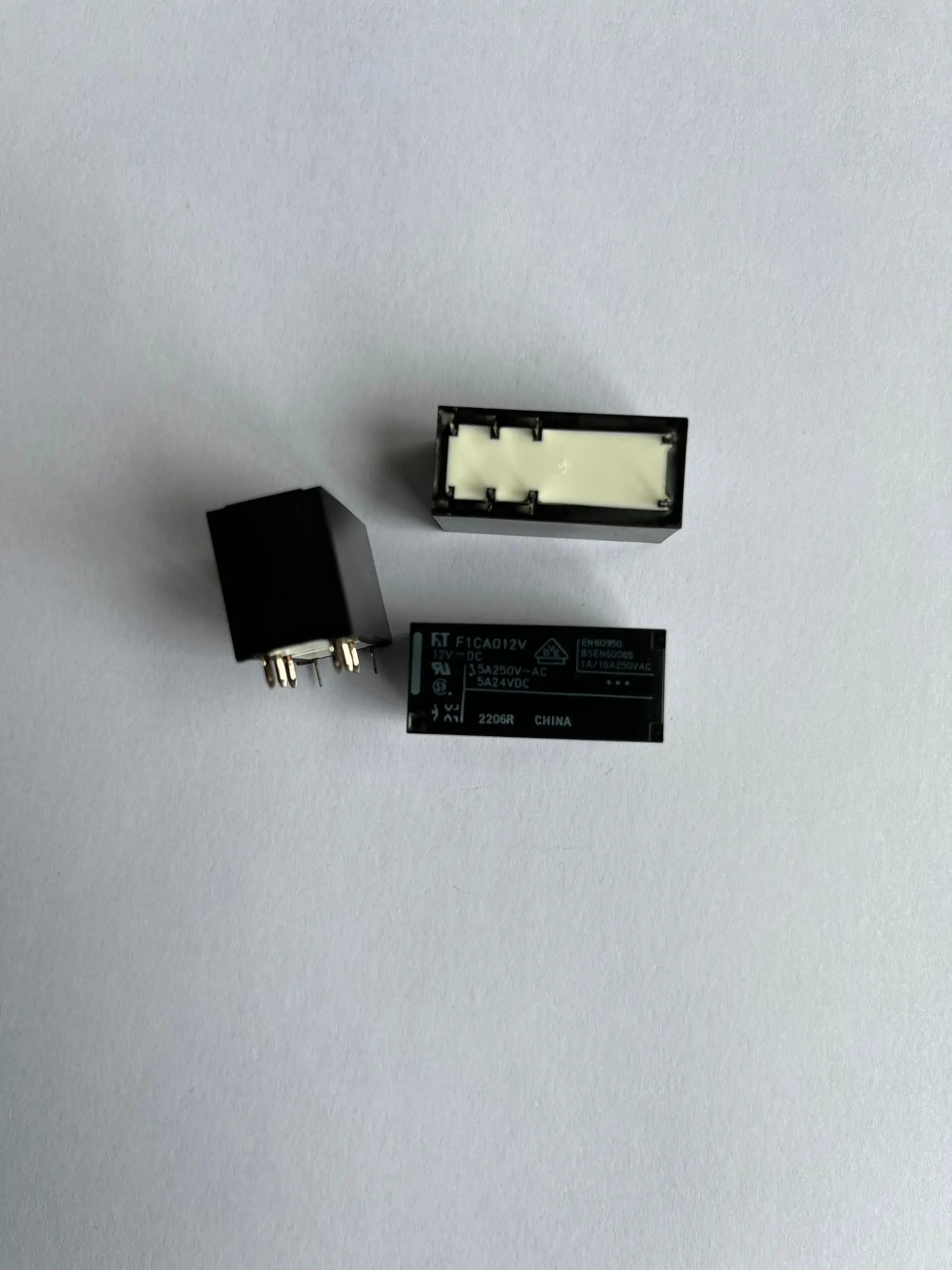 FT F1CA012V power relay FTR-F1CA005V FTR-F1CA012V FTR-F1CA024V 5A 8PIN