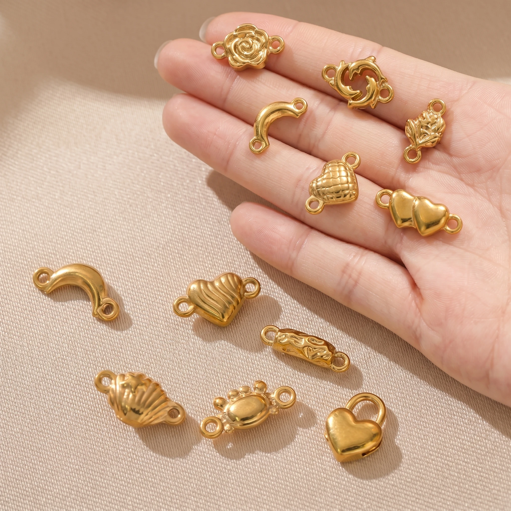 20 Stück Edelstahl-Anhänger in Form von Krabben, Blumen, Liebesherzen und Muscheln für Halsketten, Armbänder, DIY-Schmuckherstellung – Detail 2