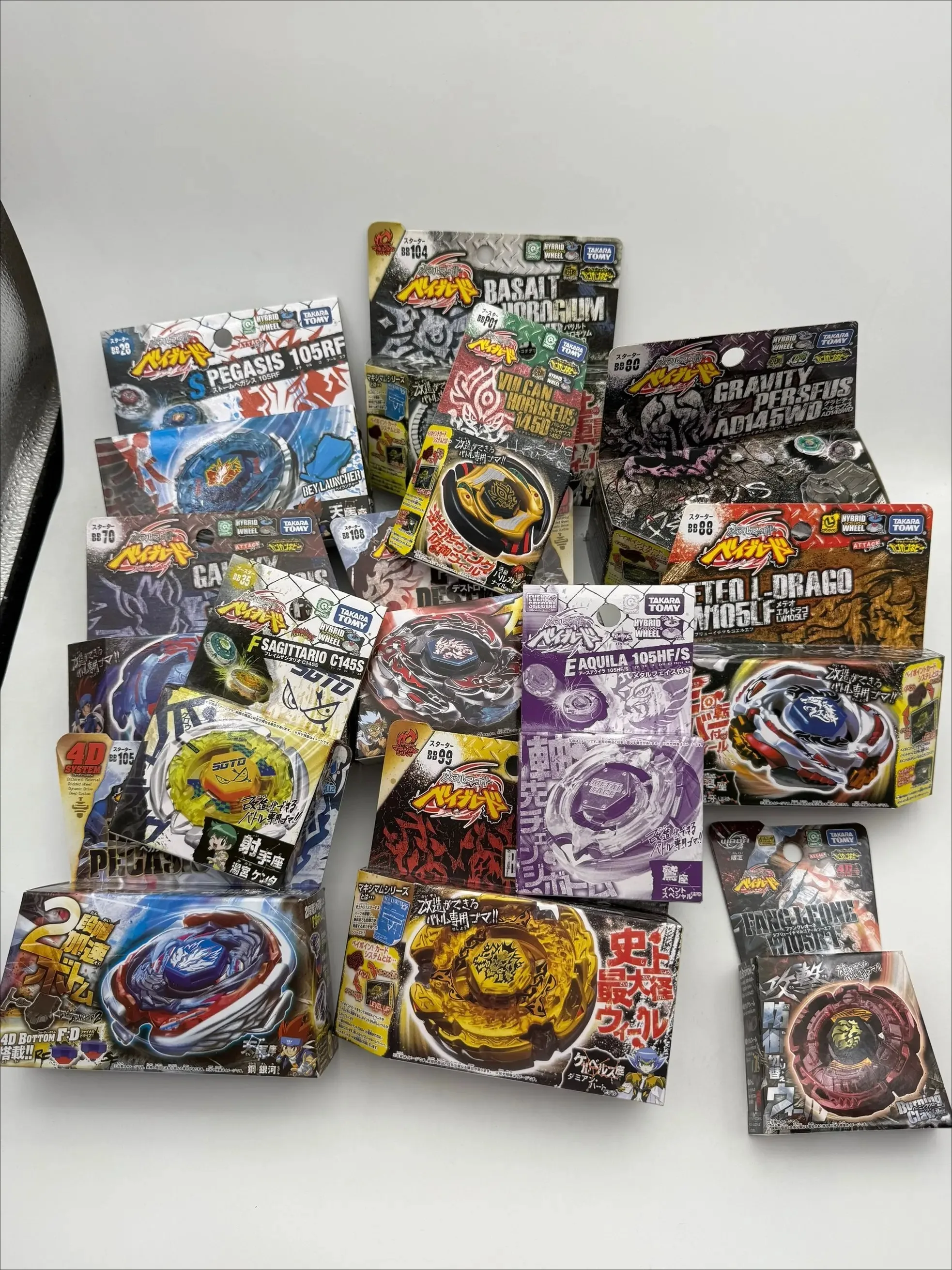 genuino-takara-tomy-metal-fight-bbp01-bb108-bb105-bb104-bb99-bb88-bb80-bb74-bb70-scatola-originale