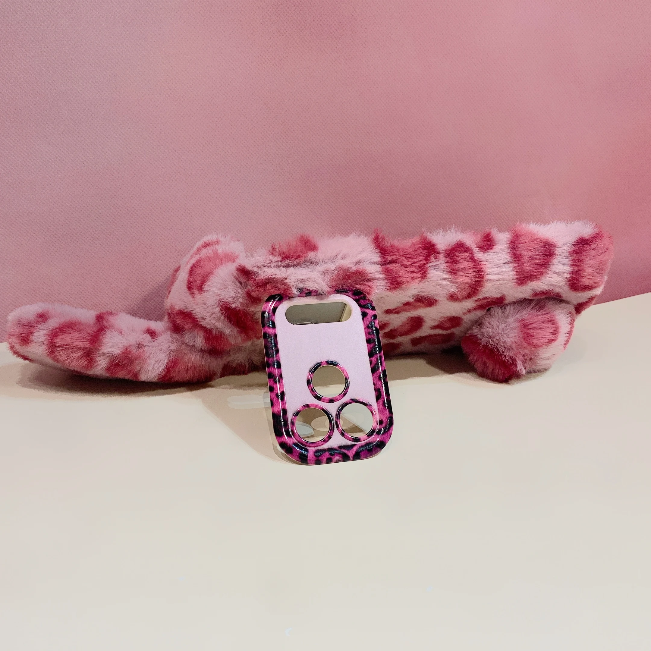 Casing Ponsel Bulu Lembut Moti - Phone Cases Europe ulasan dan harga