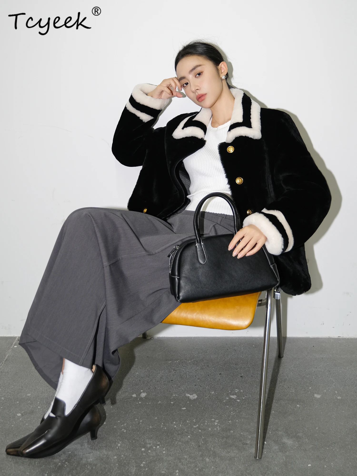 Tcyeek Prawdziwa Wełna Jesień Zima Ekskluzywny Modny Czarny Futro Zintegrowane Kontrastowe Krótkie Damskie Wełniane Futro Płaszcz Fourrures Femme