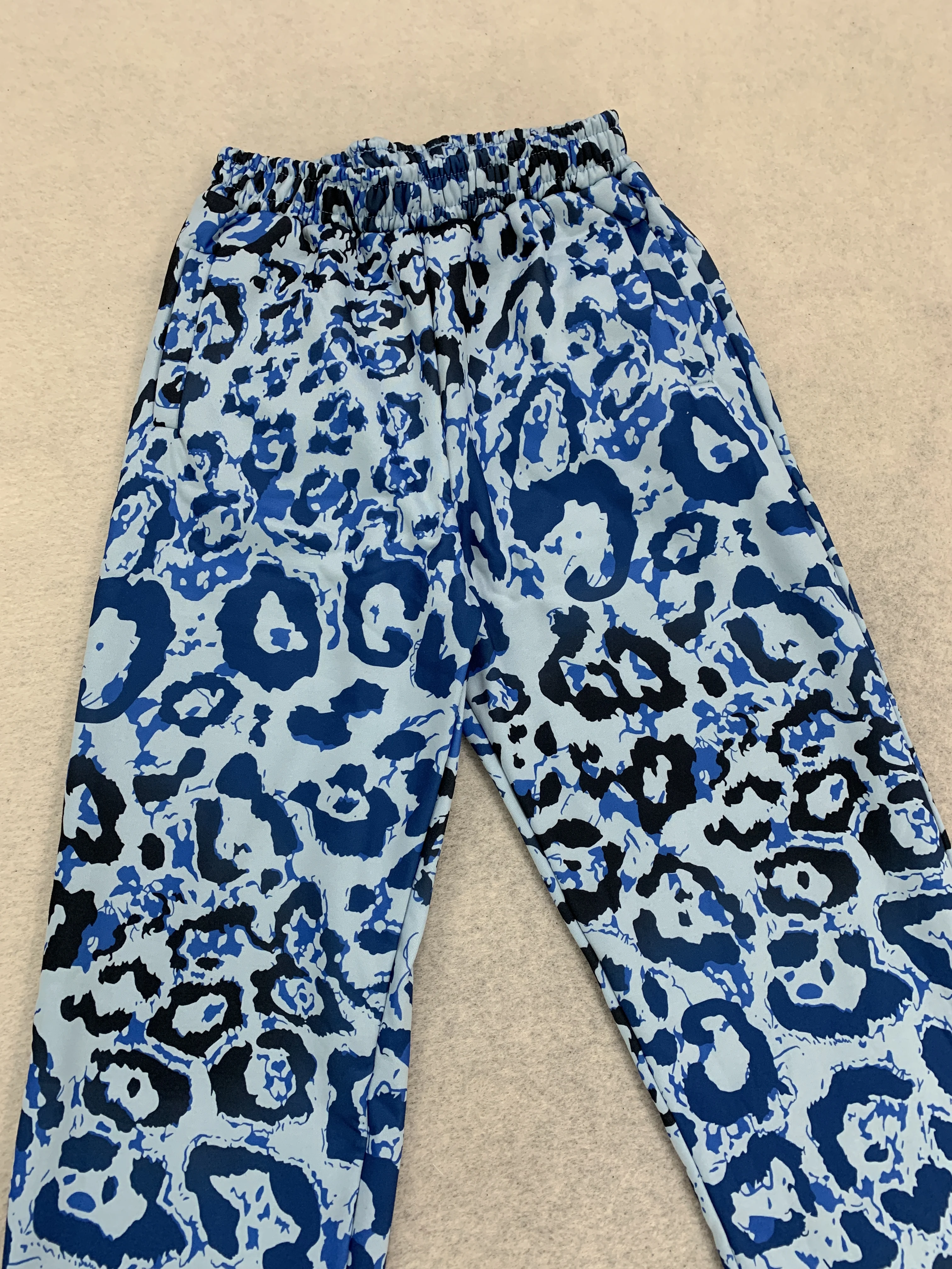 Kurzes Kapuzenpullover-Set mit Reißverschluss, weit geschnittene Jogginghose, vollständiger Leoparden-Print, Y2K-Street-Outfit für Mädchen, tägliches Layering-Wear – Detail 15