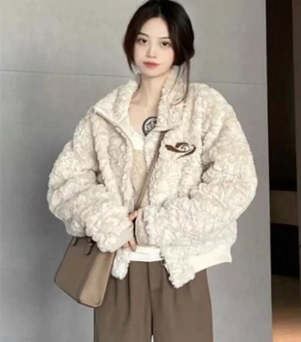 

Short Long-Sleeved Lamb Fur Coat Women 2025 Autumn Winter New Niche Design High-End Temperament Jacket Top