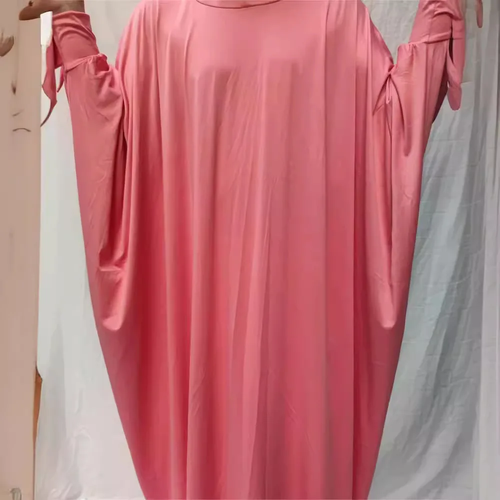 2025 Ramadan Kebaya Dubai solide modeste islamique moyen-orient et asie du sud-est vêtements pour femmes musulmanes avec manches chauve-souris à capuche