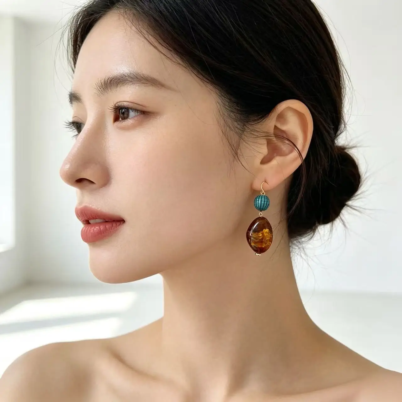 Vintage imitation amber texture large water droplet earrings with ethnic style turquoise pumpkin bead splicing earrings