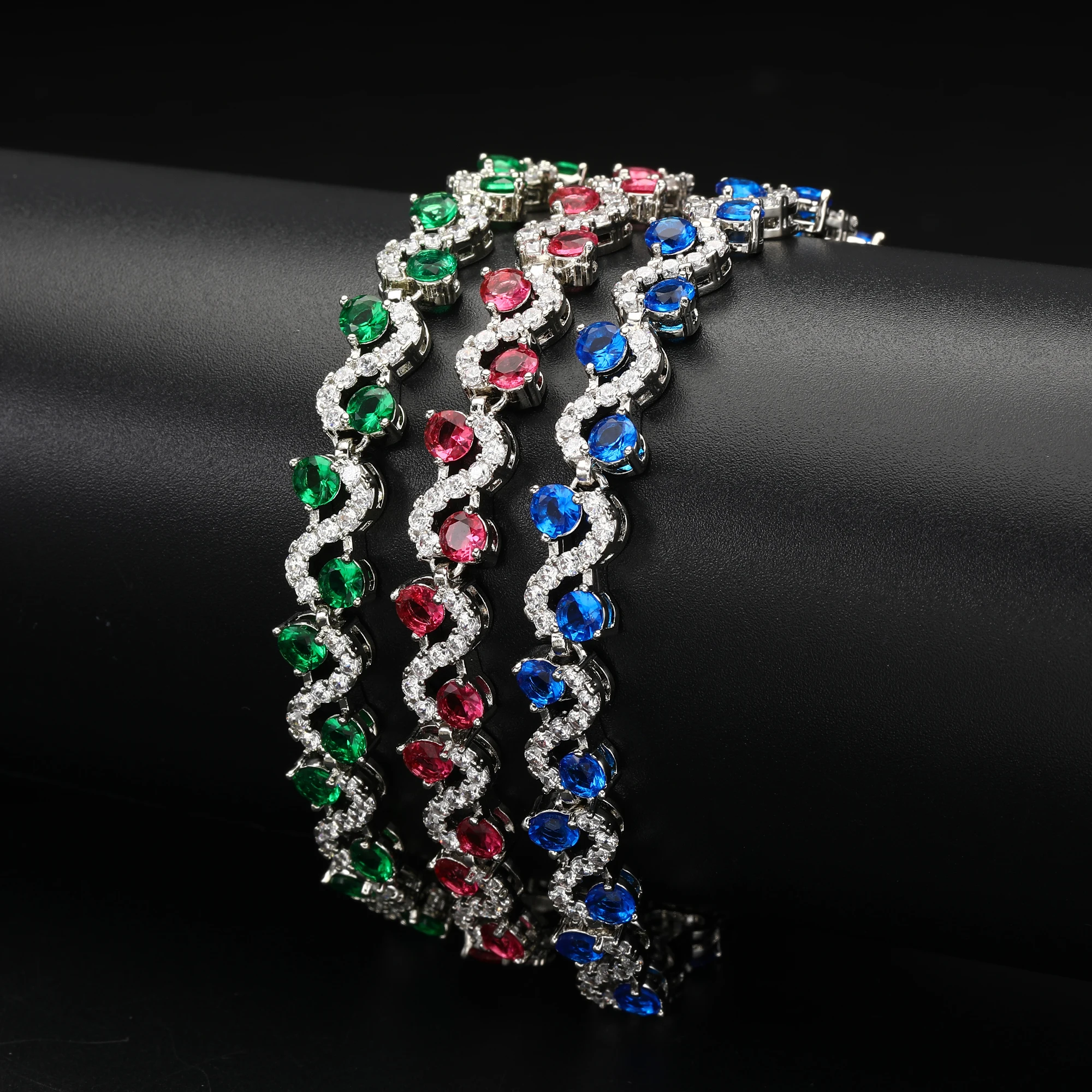 

Vientiane Fashion Zircon Jewelry Bracelet Round 18K White Gold Plated Women's Jewelry Bracelet