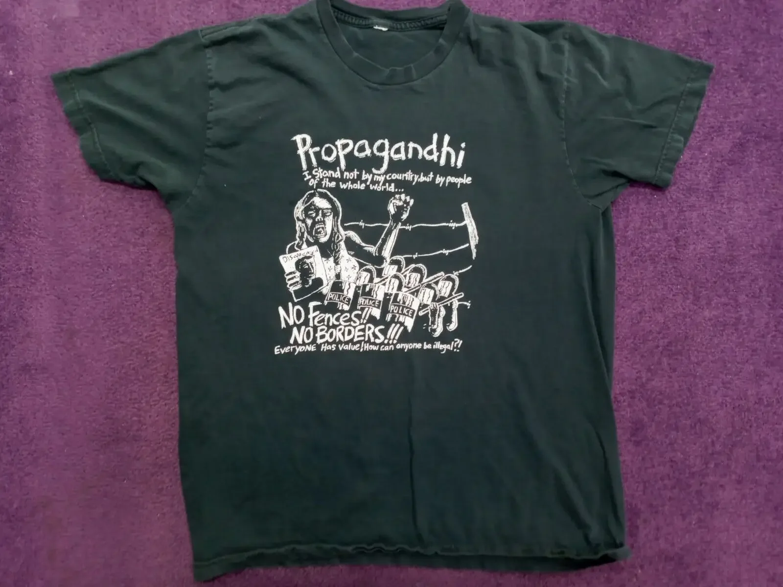 Vintage 1990's Propagandhi T shirt. No Fences No Borders. Size L. Punk rock