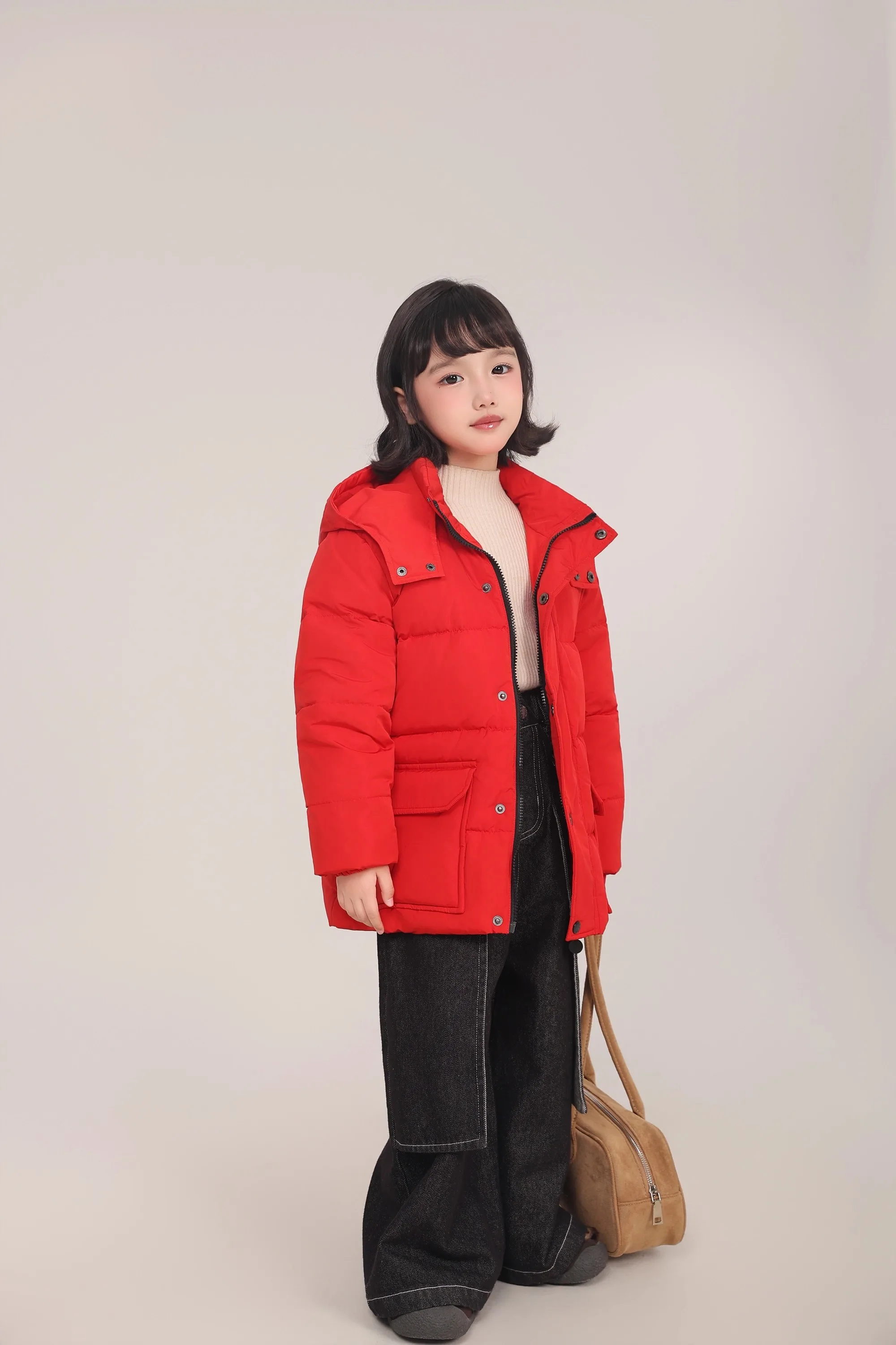 Kinder-Daunenjacke mit 90% Weißer Entendaune, Braune Kapuze, Mittellange Daunenjacke mit Großen Taschen, Dicke Warme Winteroberbekleidung für Mädchen A4853 – Detail 20