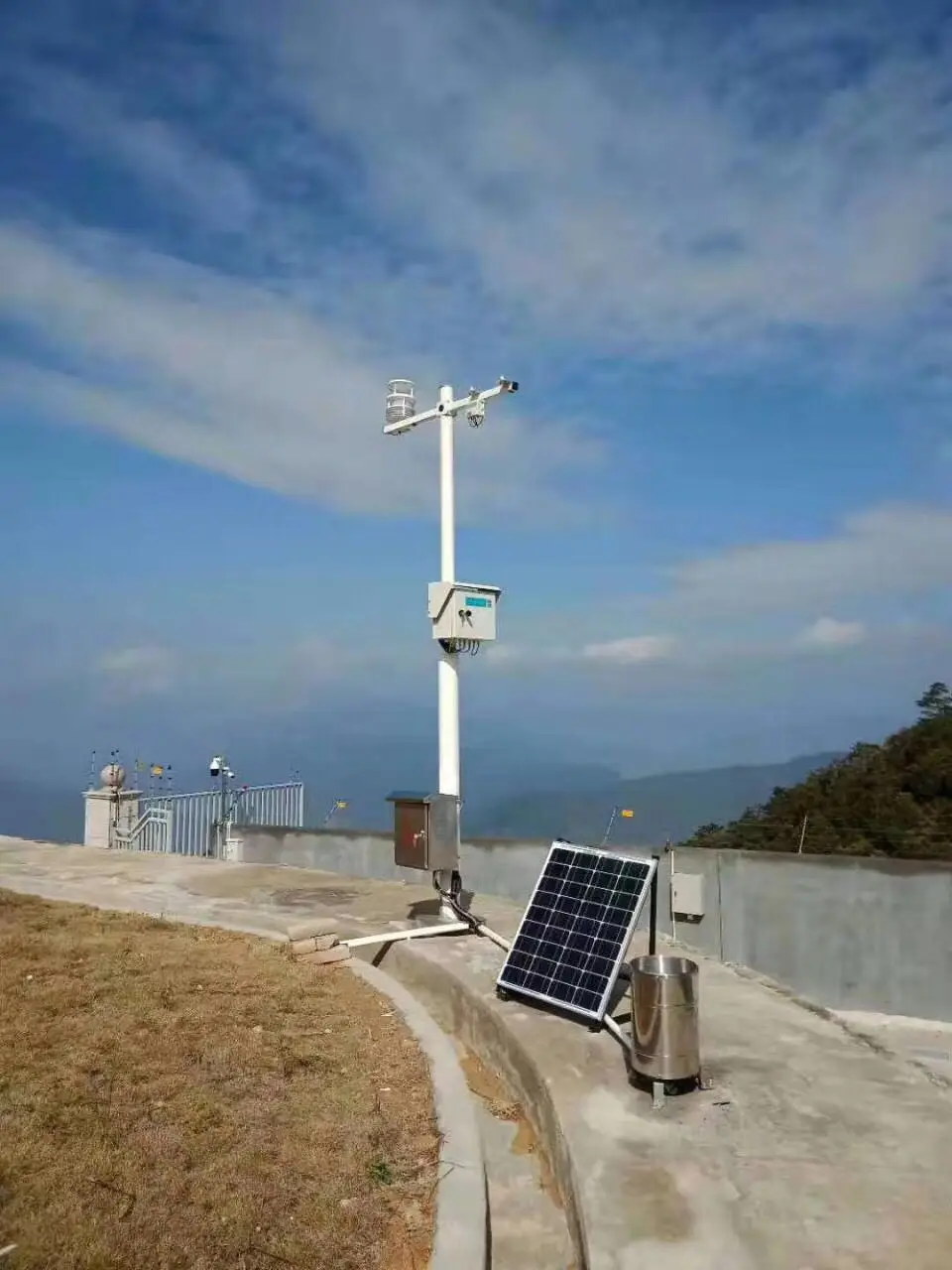 2026 In stock Honde OEM Integrated High-Precision Real-Time 7 in 1 Outdoor Weather Station Supports Remote Monitoring Via Cloud 4