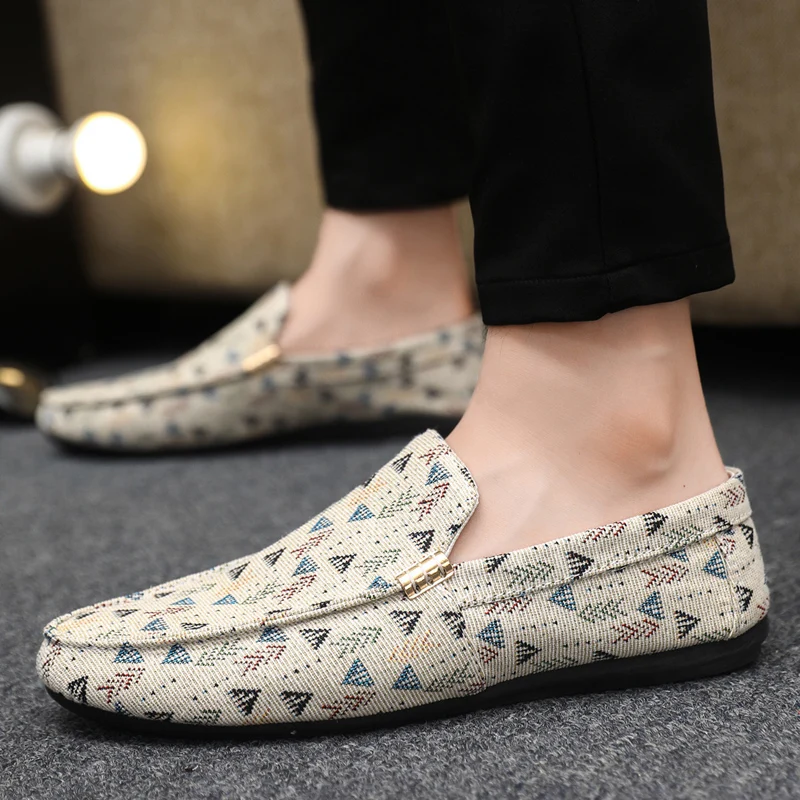 ELUVA Loafers Men Slip on Anti Slip Shoes Men Large Size 46 Comfortable Driving Shoes Breathable Soft Sole Casual Footwear